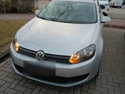 Gebraucht VW Golf VI Style 105 PS (77 kW) 2011 Grau Kleinwagen
