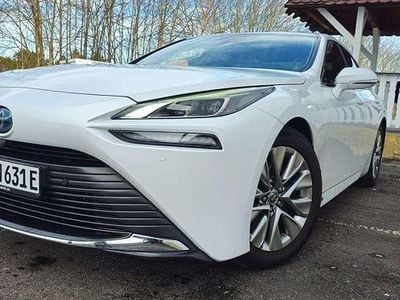 Gebraucht Toyota Mirai Executive 182 PS (133 kW) 2022 Frozen white Limousine