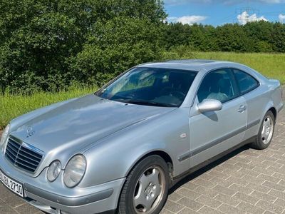 gebraucht Mercedes CLK320 