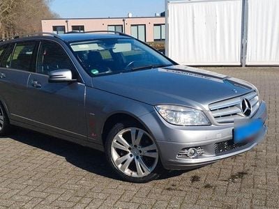 Gebraucht Mercedes C200 Avantgarde 136 PS (100 kW) 2011 Grau Limousine