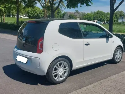 Gebraucht VW up! high up! 60 PS (44 kW) 2013 Weiß Kleinwagen
