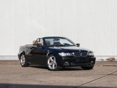 Gebraucht BMW 318 150 PS (110 kW) 2004 Schwarz Cabrio
