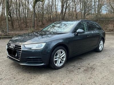 Grau Gebraucht 2017 Audi A4 Ambiente Kombi | 17.450 € (Guter Preis)