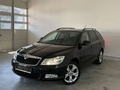 Gebraucht Skoda Octavia Elegance 110 PS (80 kW) 2013 Schwarz Kombi