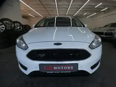 Gebraucht Ford Focus Business Edition 150 PS (110 kW) 2018 Weiß Limousine