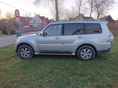 Gebraucht Mitsubishi Pajero Instyle 170 PS (125 kW) 2008 Silber SUV
