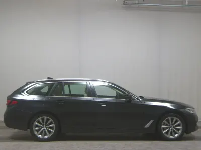 Usata BMW 530 Sport Line 252 CV (185 kW) 2022 Nero Station wagon