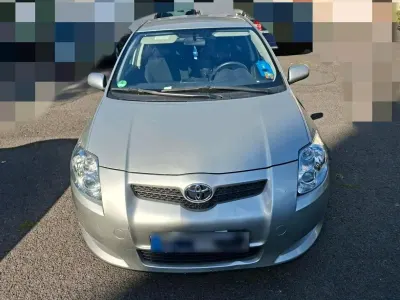 Gebraucht Toyota Auris 124 PS (91 kW) 2007 Silber Kleinwagen