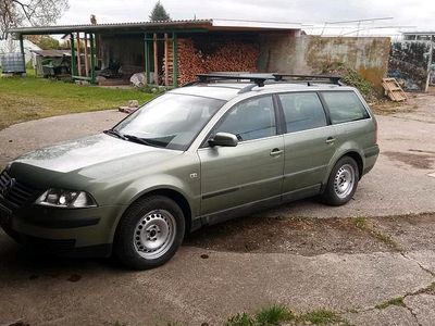 Gebraucht VW Passat 130 PS (95 kW) 2001 Grün Kombi