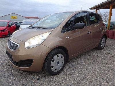 Gebraucht Kia Venga Attract 90 PS (66 kW) 2011 Gold Kleinwagen