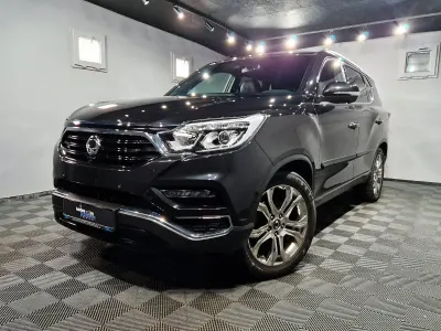 Gebraucht SsangYong Rexton 181 PS (133 kW) 2019 Schwarz SUV