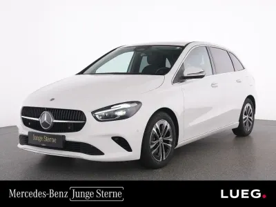 Używany Mercedes B200 Progressive 163 KM (119 kW) 2025 Biały Minivan