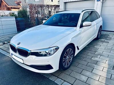 Weiß Gebraucht 2018 BMW 520 Sport Line Kombi | 19.900 € (Guter Preis)