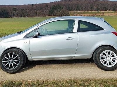 Gebraucht Opel Corsa 90 PS (66 kW) 2009 Silber Kleinwagen