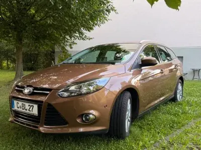 Gebraucht Ford Focus Titanium 125 PS (91 kW) 2014 Braun Limousine
