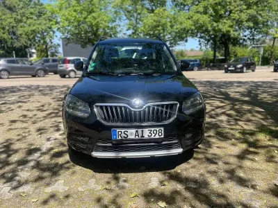 Gebraucht Skoda Yeti Active 105 PS (77 kW) 2015 Schwarz SUV