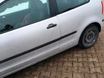 Gebraucht VW Polo 64 PS (47 kW) 2003 Silber Kleinwagen