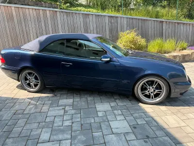 Używany Mercedes CLK200 136 KM (100 kW) 1999 Niebieski Kabriolet