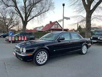 Jaguar XJ8