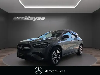 Gebraucht Mercedes GLA180 Progressive 136 PS (100 kW) 2025 Grau SUV