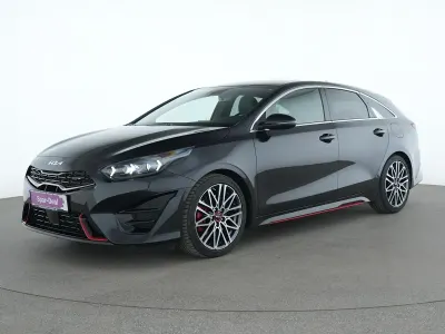 Gebraucht Kia ProCeed GT GT 204 PS (150 kW) 2023 Zilinaschwarz Kleinwagen
