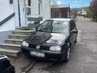 Usata VW Golf IV 102 CV (75 kW) 1998 Nero Utilitaria