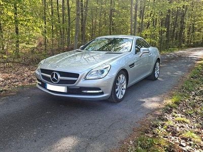Second-hand Mercedes SLK200 184 CP (135 kW) 2012 Argintiu Cabrio