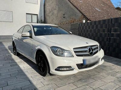 Usata Mercedes C180 156 CV (114 kW) 2011 Bianco Coupé