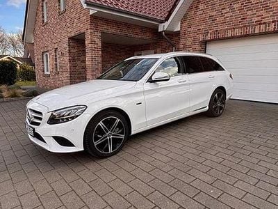 Gebraucht Mercedes C300e 306 PS (225 kW) 2020 Weiß Kombi