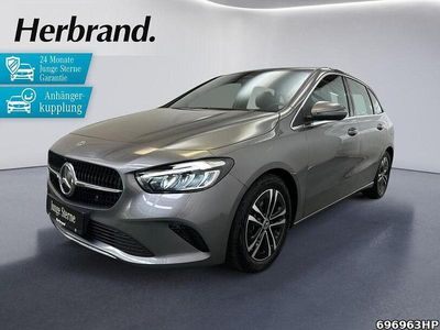 Gebraucht Mercedes B180 Progressive 136 PS (100 kW) 2025 Metalliclack mountaingrau Van / Kleinbus