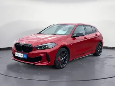 Brugt BMW M135 Performance 306 HK (225 kW) 2023 Rød Hatchback