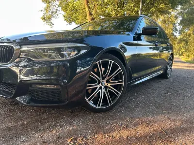 Gebraucht BMW 530 M Sport 265 PS (194 kW) 2018 Blau Kombi