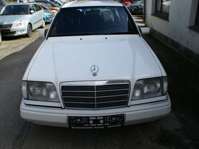 Gebraucht Mercedes E300 136 PS (100 kW) 1993 Weiß