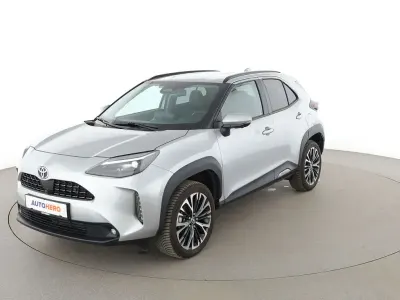 Gebraucht Toyota Yaris Cross Style 131 PS (96 kW) 2024 Grau SUV