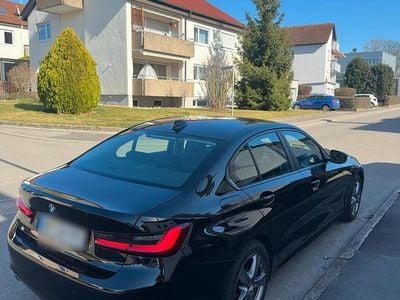 Gebraucht BMW 320 190 PS (139 kW) 2022 Schwarz Limousine