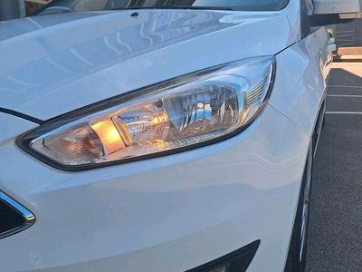 Usata Ford Focus 150 CV (110 kW) 2015 Bianco Utilitaria