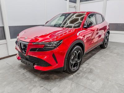 Nuova Alfa Romeo GT Junior Edizione Speciale 148 CV (108 kW) 2026 Rosso SUV