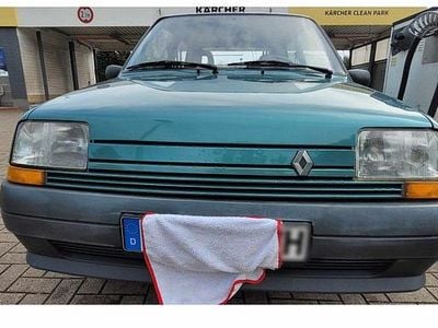 Second-hand Renault R5 Campus 41 CP (30 kW) 1988 Verde Hatchback