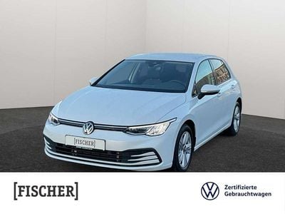 Gebraucht VW Golf VIII Life 150 PS (110 kW) 2020 Oryxweiß perlmutteffekt Limousine
