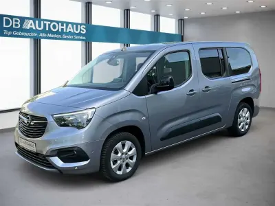 Usata Opel Combo Life Elegance 131 CV (96 kW) 2022 Argento Monovolume