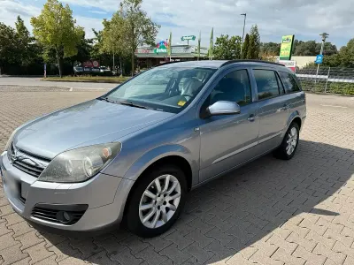 Gebraucht Opel Astra 116 PS (85 kW) 2006 Blau Limousine