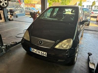 Mercedes A210