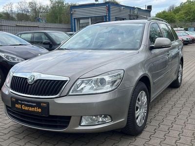 Gebraucht Skoda Octavia Ambiente 160 PS (117 kW) 2011 Beige Limousine