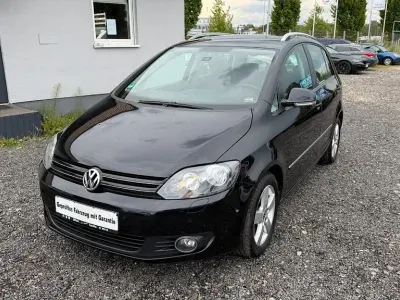 Gebraucht VW Golf VI 105 PS (77 kW) 2011 Schwarz Kleinwagen
