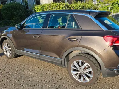 Gebraucht VW T-Roc Style 150 PS (110 kW) 2019 Braun SUV
