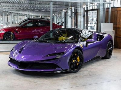 Gebraucht Ferrari SF90 999 PS (734 kW) 2024 Violett Coupé
