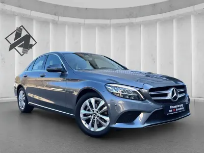 Gebraucht Mercedes 180 Avantgarde 156 PS (114 kW) 2019 Selenitgrau  metalliclack Limousine