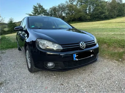 Gebraucht VW Golf VI 105 PS (77 kW) 2009 Schwarz Kleinwagen