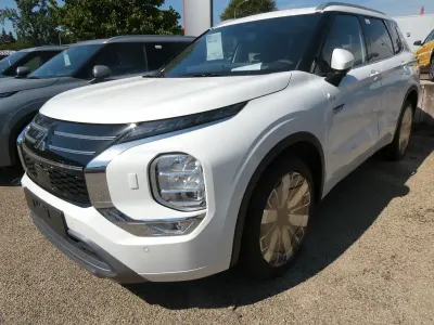 Neu Mitsubishi Outlander P-HEV Top 306 PS (225 kW) 2026 Weiß SUV