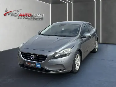 Gebraucht Volvo V40 You! 122 PS (89 kW) 2015 Grau Limousine